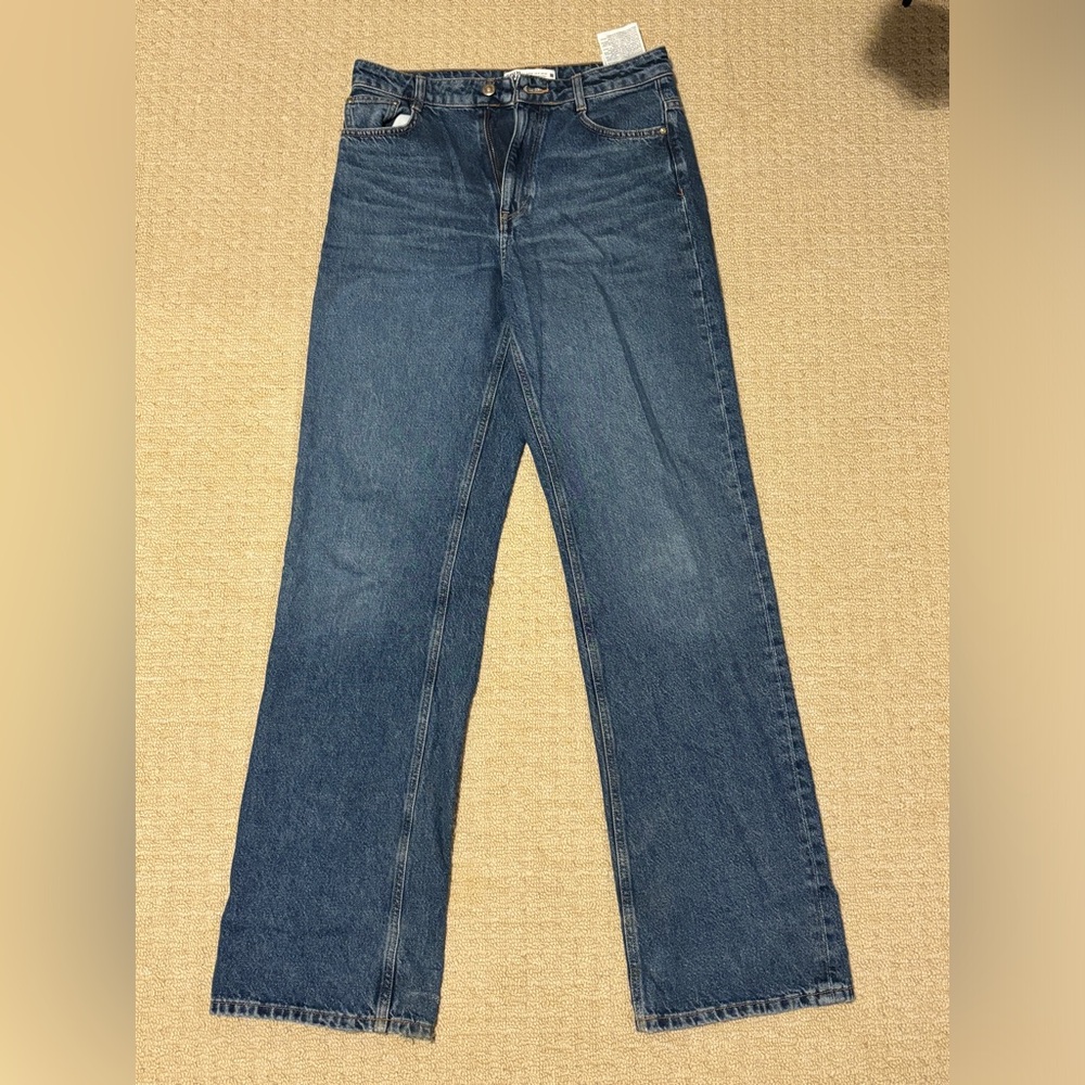 Zara wide-leg leans. Size 8